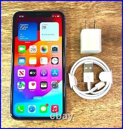 Apple iPhone 11 (PRODUCT) RED 64GB (Factory Unlocked)