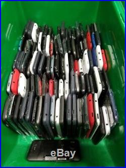 Lot of 100 Various HTC Smartphones Broken/Damaged/Unknown Functionality